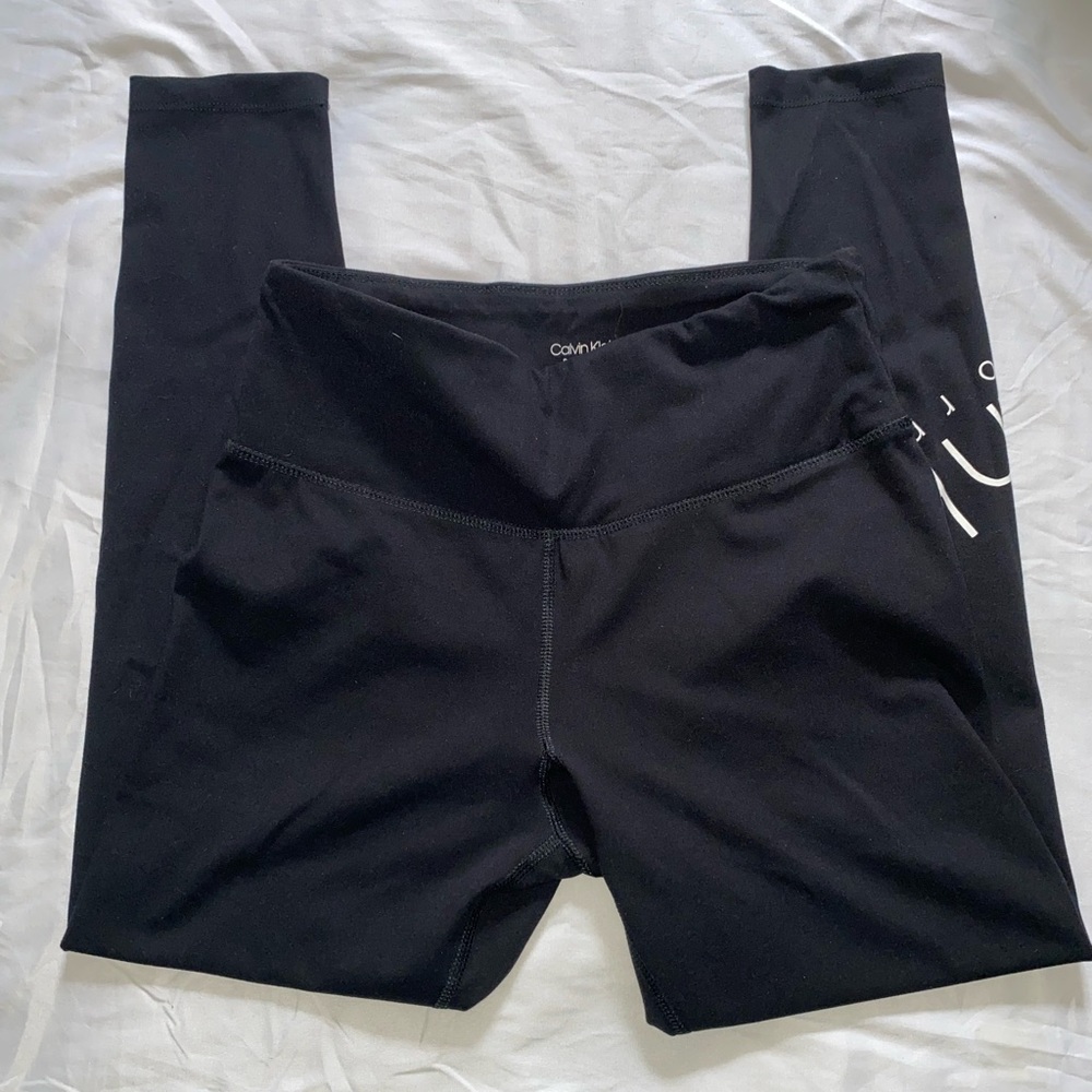 BRAND NEW Calvin Klein Leggings